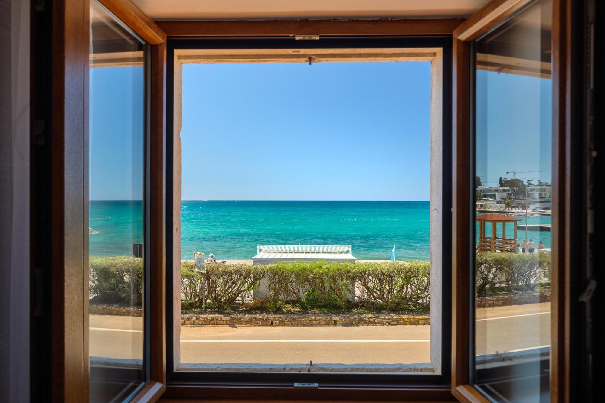 Beach House - Sea Breeze Poreč Eksteriør billede
